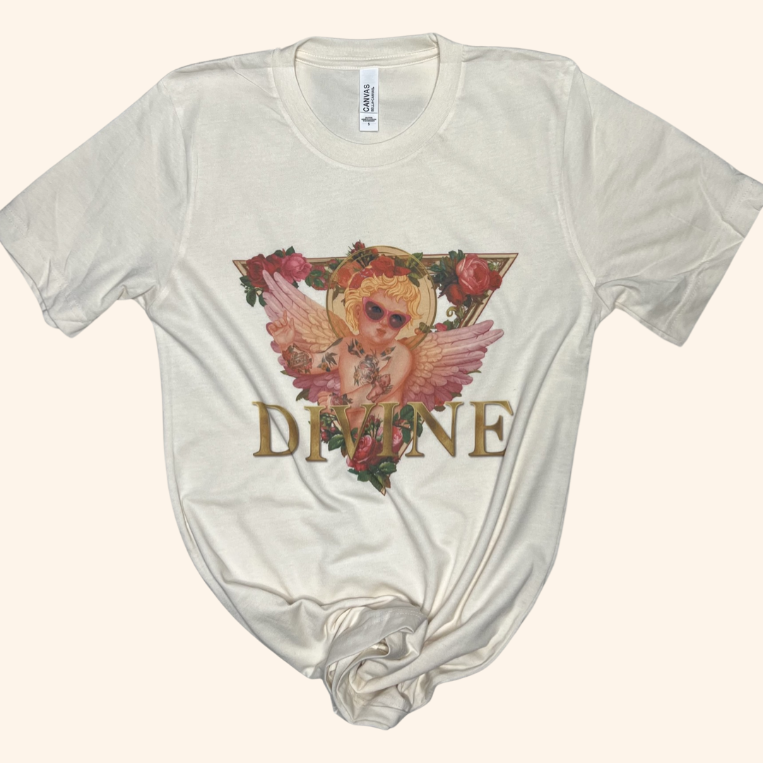 Divine T-shirt (Vintage Feel)
