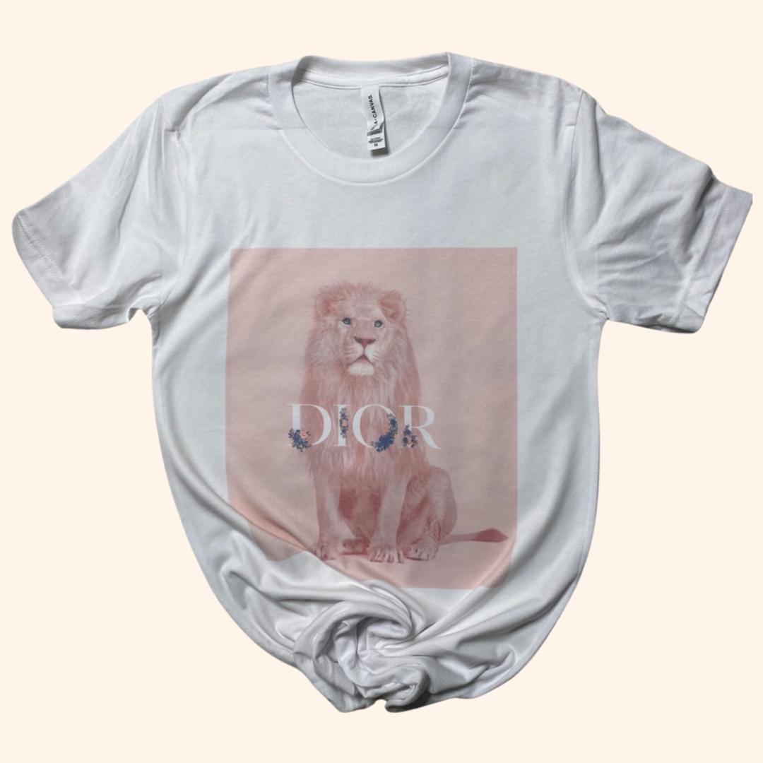 Queen of the Jungle Graphic Tee Shirt ( Vintage Feel )